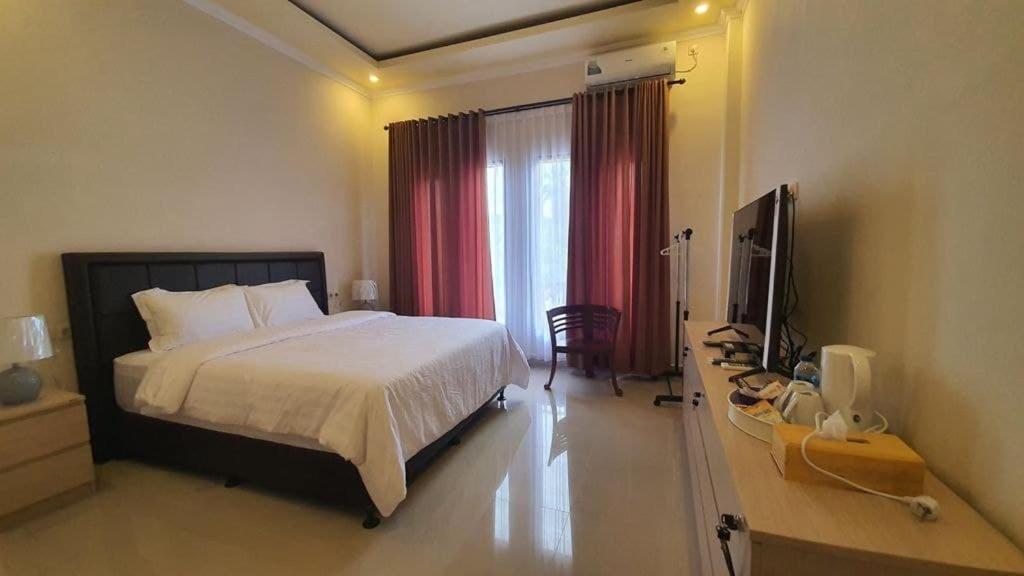 Grand Puri Hotel Batununggul 外观 照片