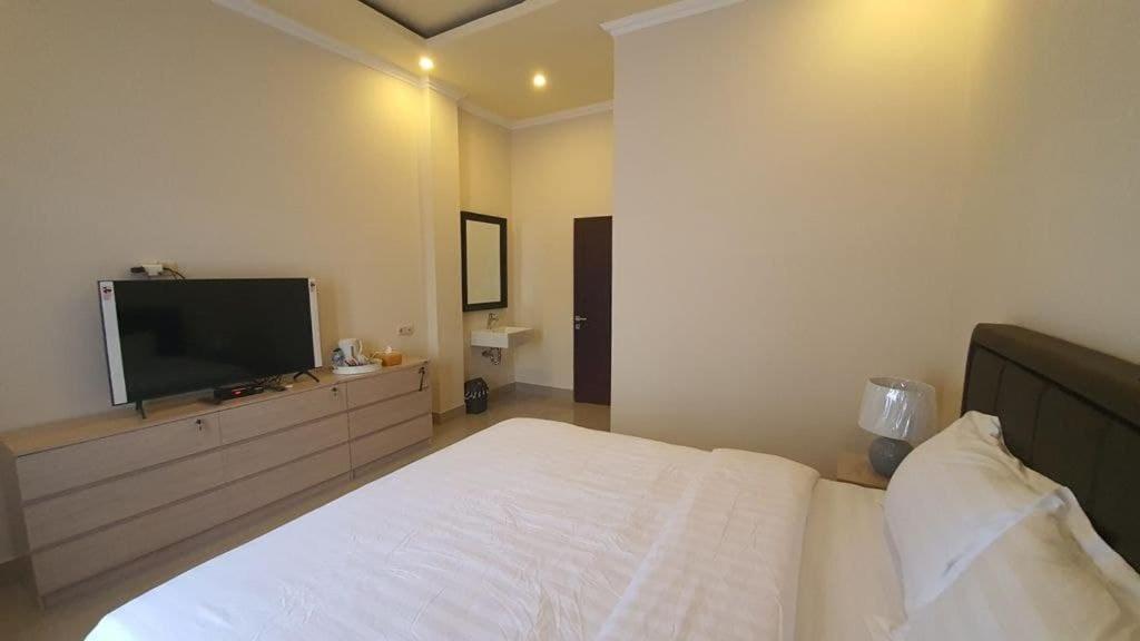 Grand Puri Hotel Batununggul 外观 照片