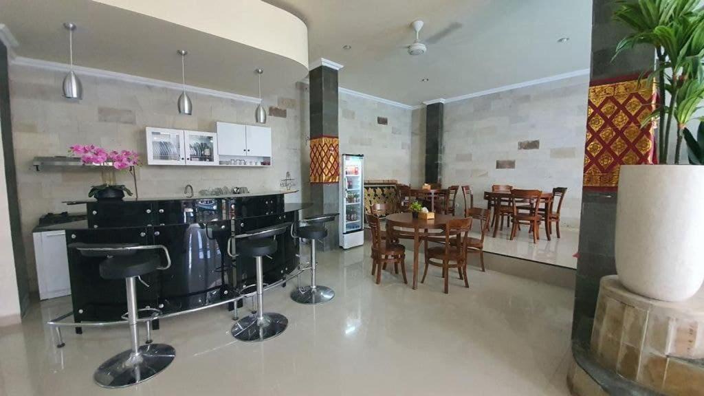 Grand Puri Hotel Batununggul 外观 照片